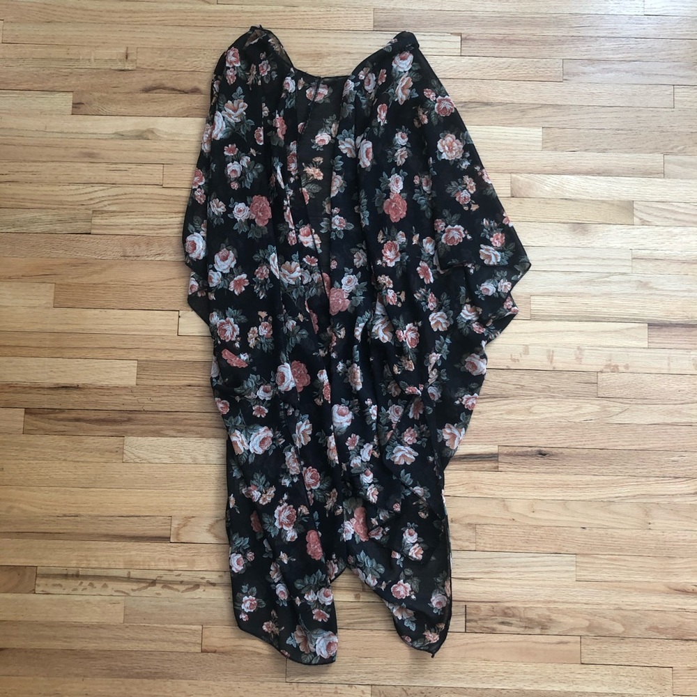 Women’s Kimono sheath flowered top-OS
